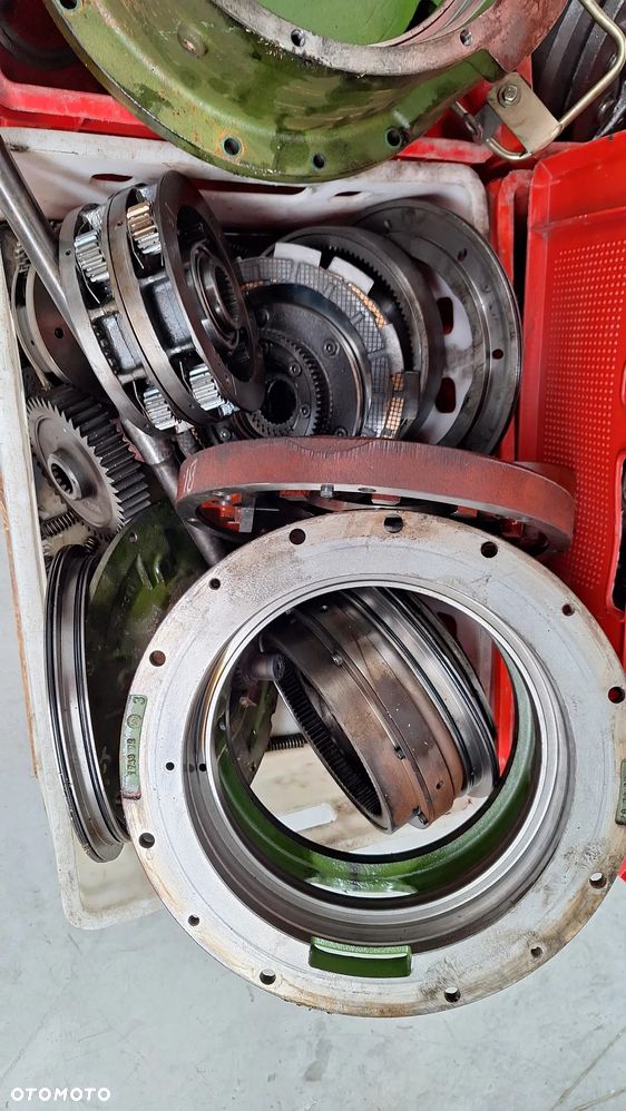Massey Ferguson Dyna 6 hitch skrzynia wałek kosz obudowa 6480 6465 6475 - 2