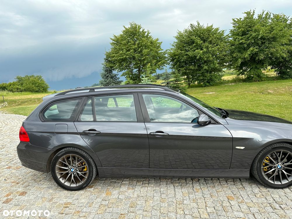 BMW Seria 3 318d - 4