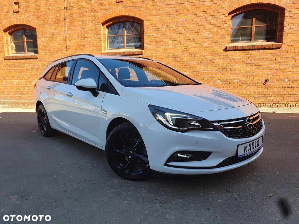 Opel Astra 1.6 CDTI Sport - 1