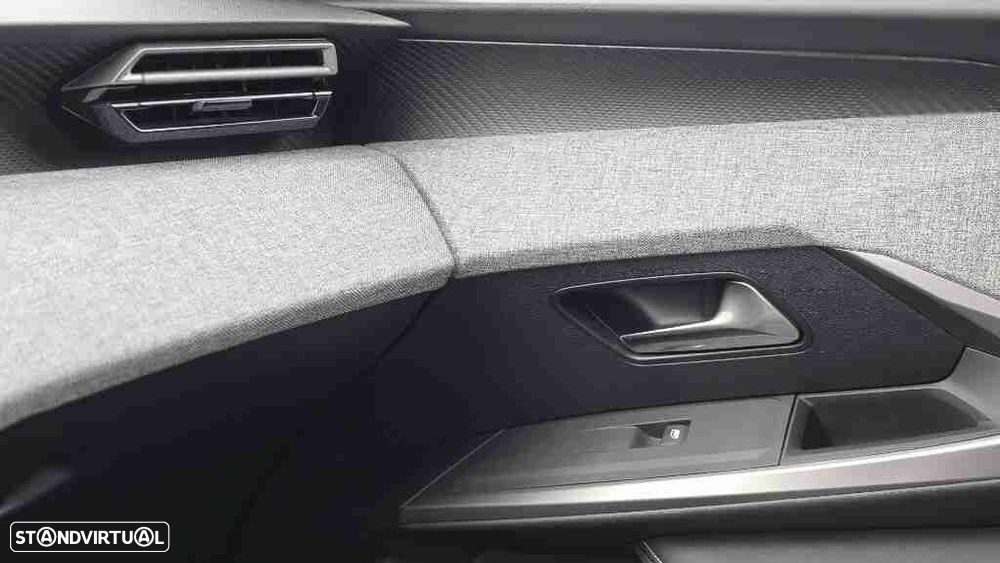 Peugeot 5008 1.2 Hybrid Allure e-DCS6 - 30