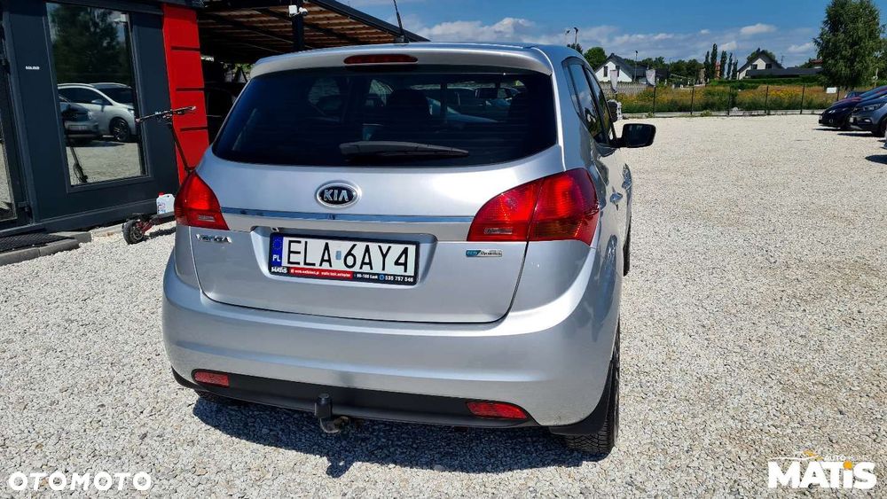 Kia Venga - 37