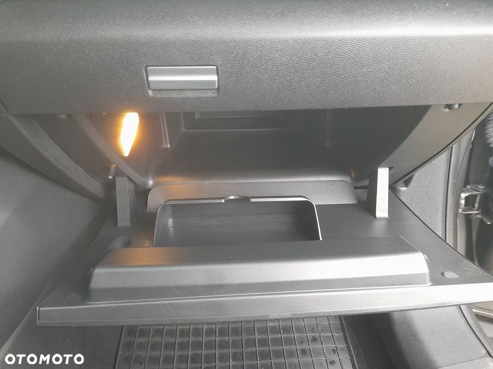 Citroën C4 1.5 BlueHDi Shine S&S - 33
