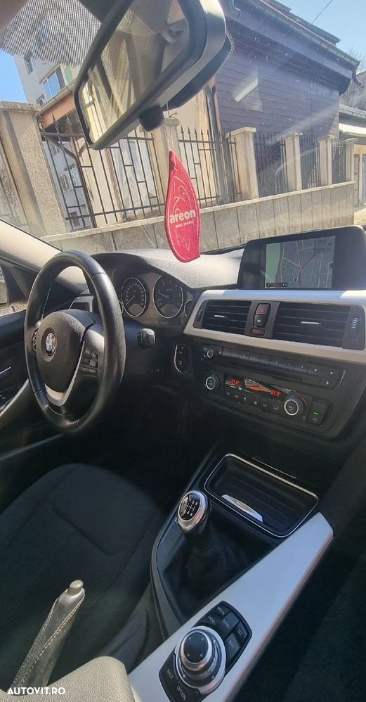 BMW Seria 3 320d Efficient Dynamic Edition Sport Line - 6