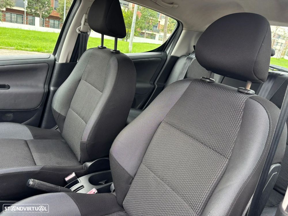 Peugeot 207 1.4 HDi Sport - 19