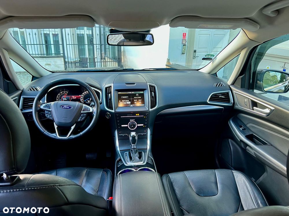 Ford S-Max - 8