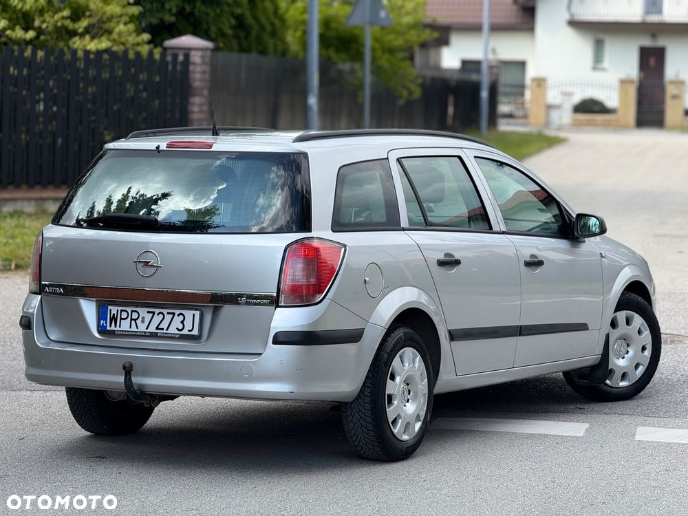 Opel Astra 1.6 Caravan - 2