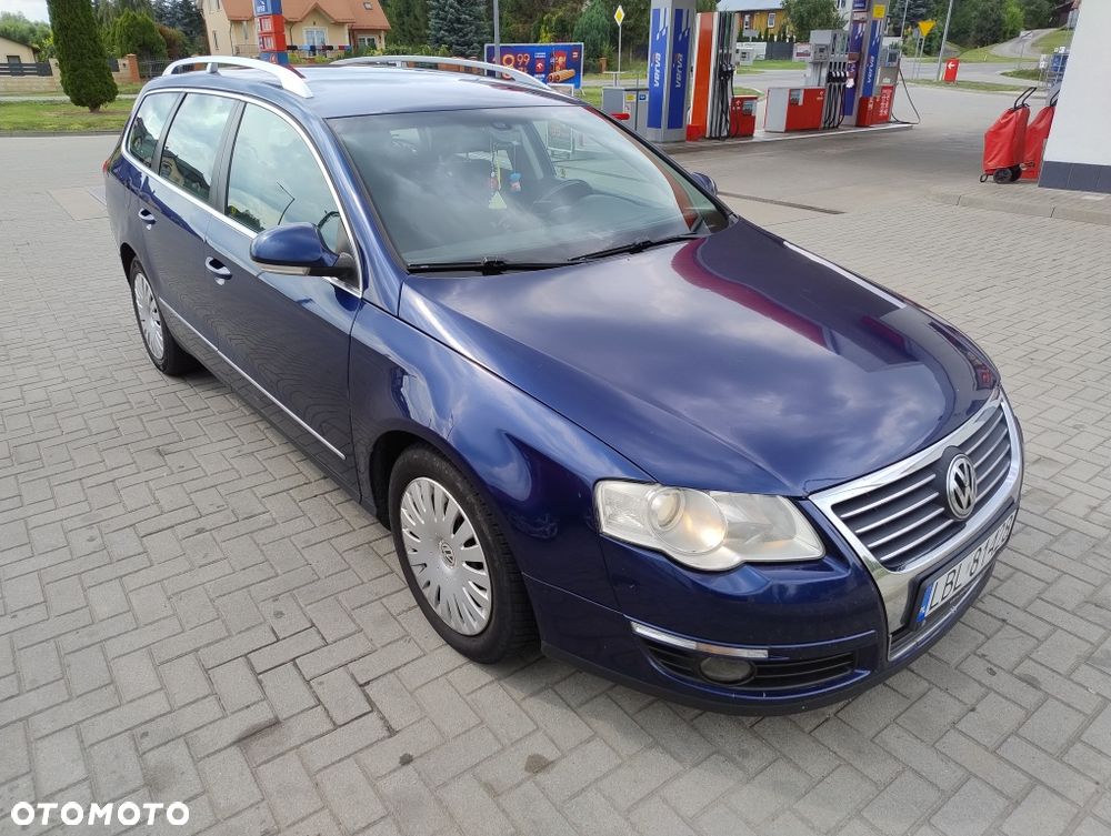 Volkswagen Passat - 2