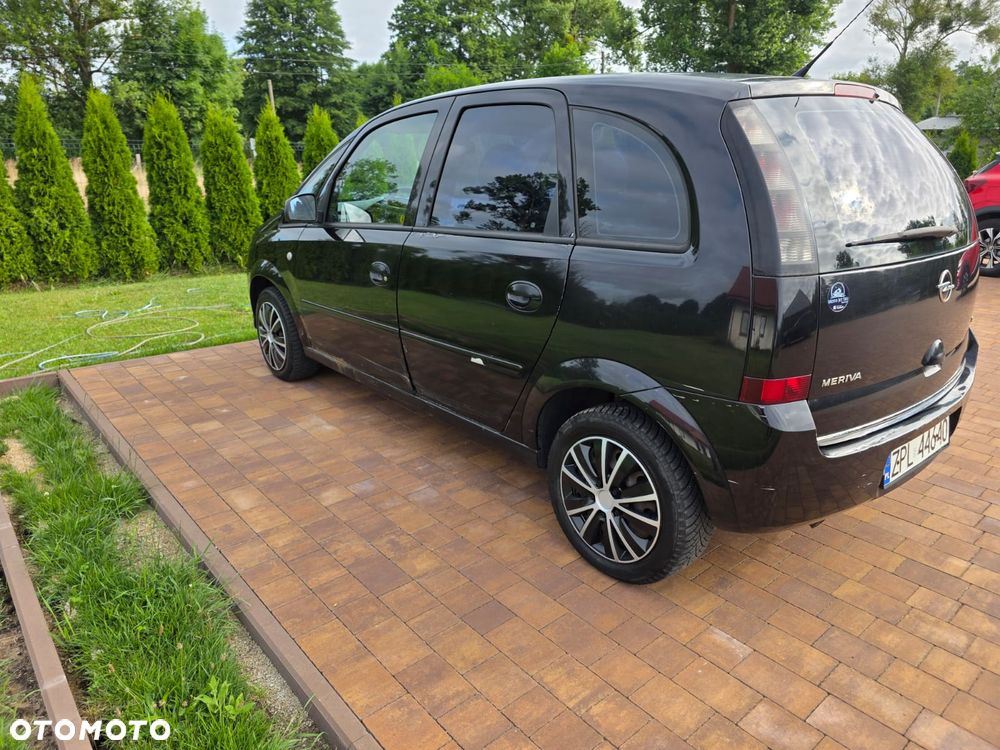 Opel Meriva - 12