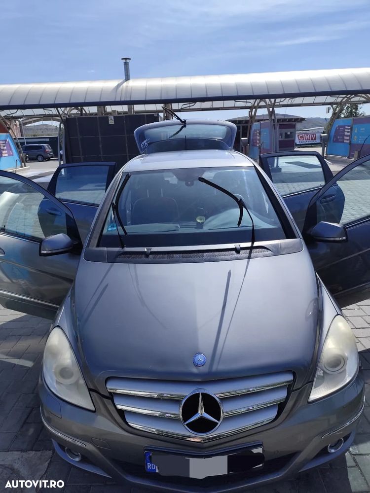 Mercedes-Benz B - 5