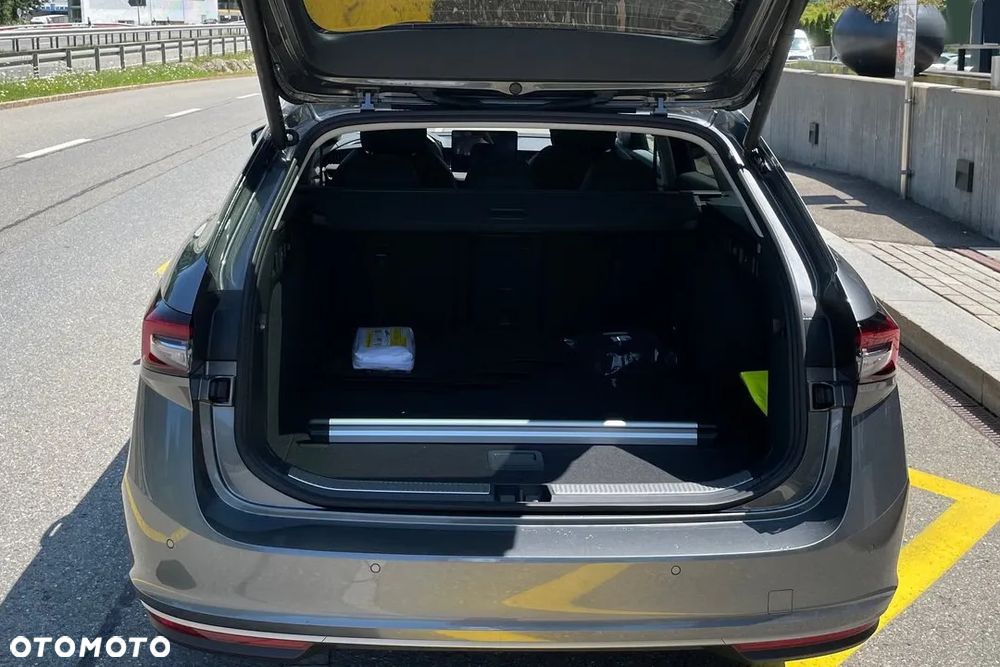 Skoda Superb 2.0 TSI L&K DSG - 5
