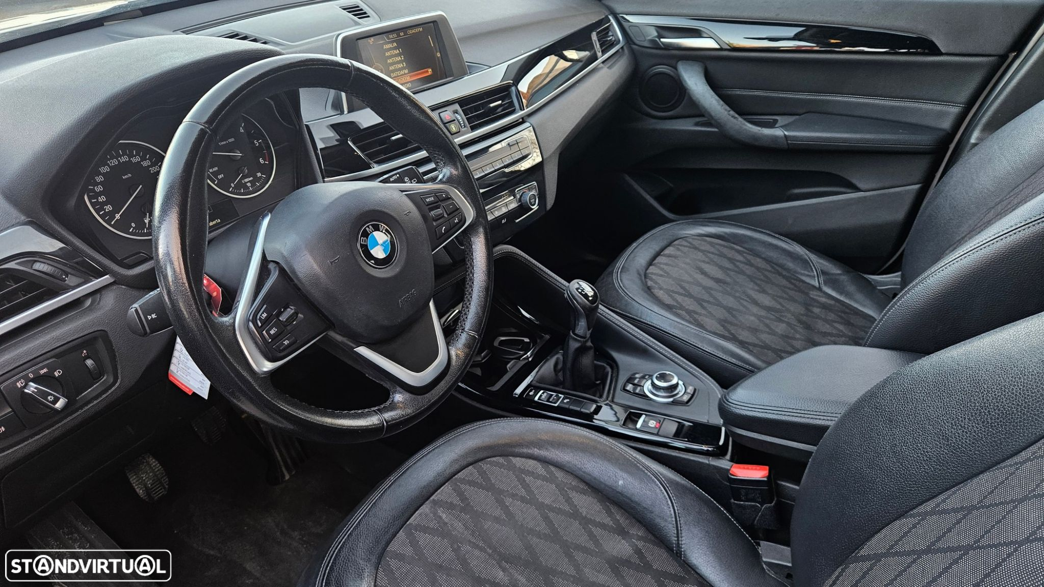 BMW X1 18 d sDrive Pack M - 8