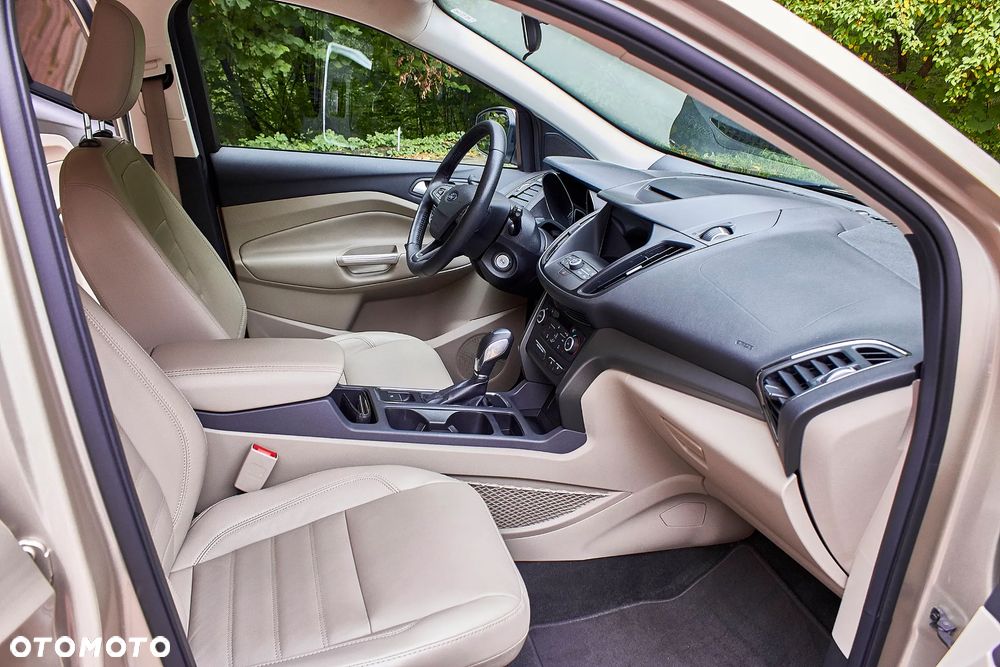 Ford Kuga - 19
