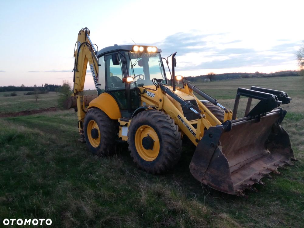 New Holland B115B - 1