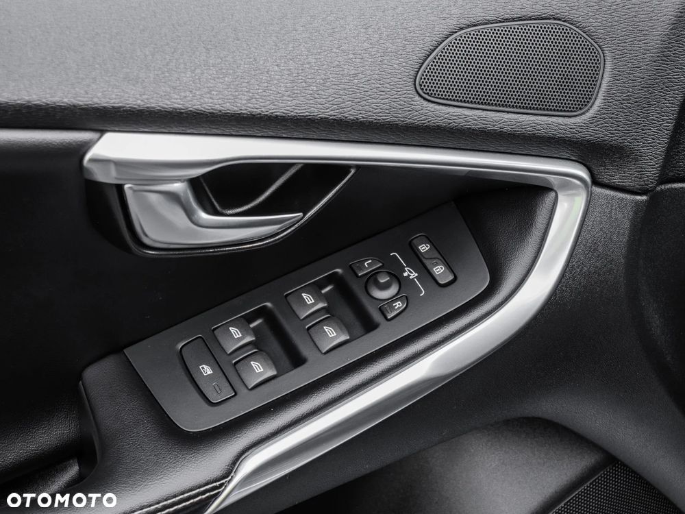 Volvo V40 T3 Drive-E R-Design Momentum - 21