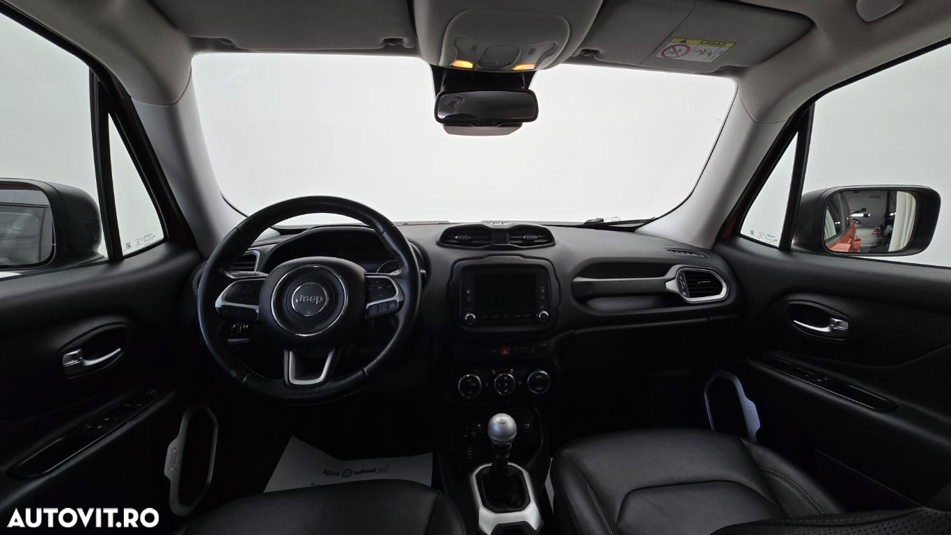 Jeep Renegade - 14