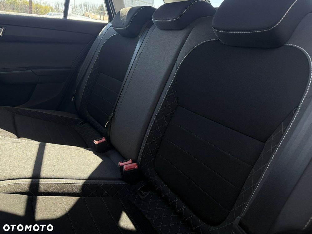 Skoda Fabia 1.0 TSI Ambition - 33