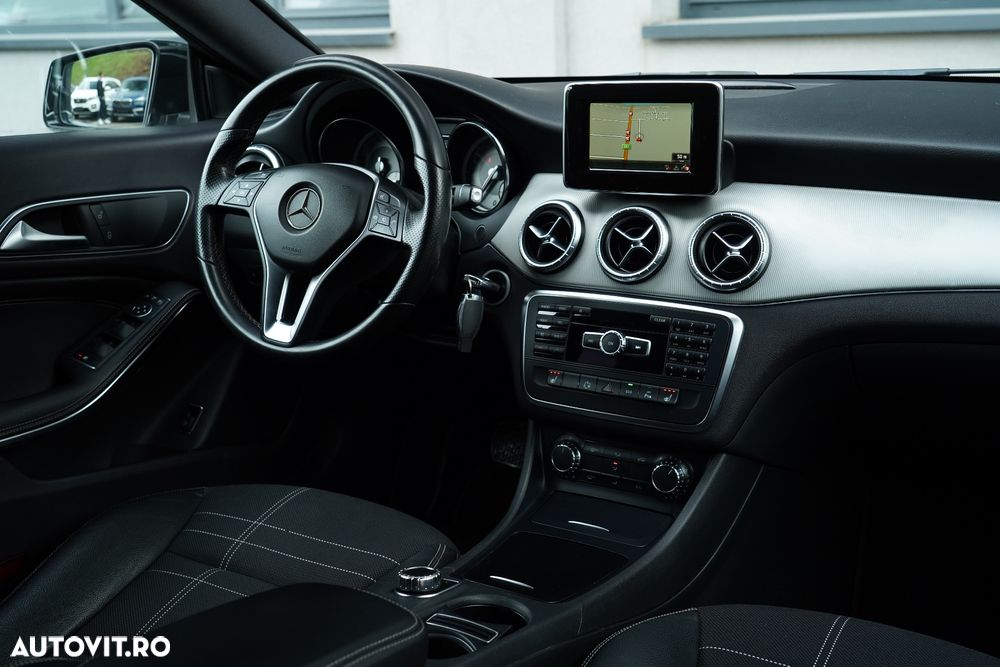 Mercedes-Benz CLA 220 d 4MATIC 7G-DCT Peak Edition - 9