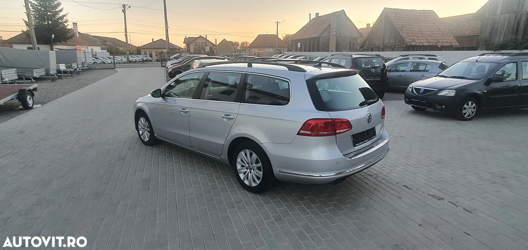 Volkswagen Passat Variant 2.0 Blue TDI SCR Business Edition - 4
