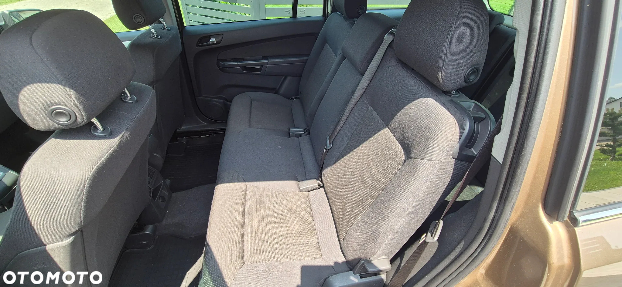 Opel Zafira 1.8 Cosmo EasyTronic - 11
