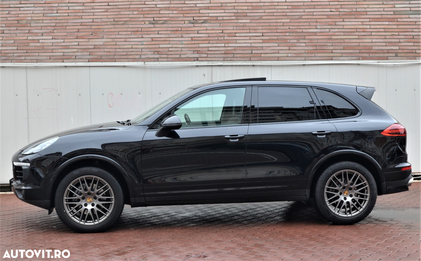 Porsche Cayenne 3.0 L - 17