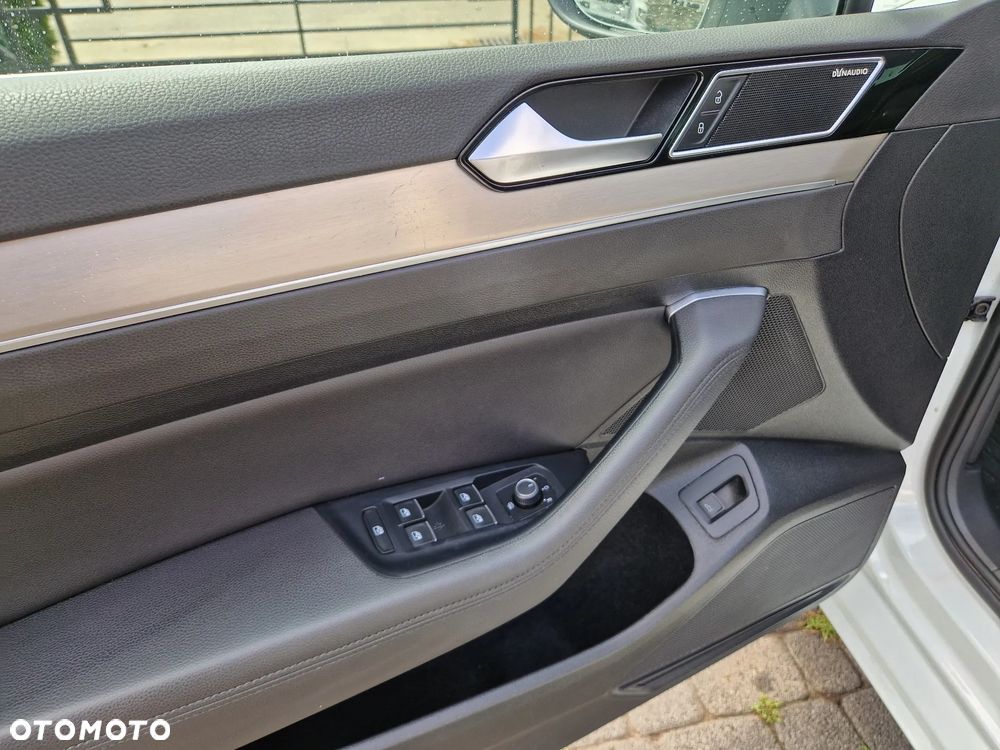 Volkswagen Passat 2.0 TDI SCR (BlueMotion Technology) DSG Highline - 16