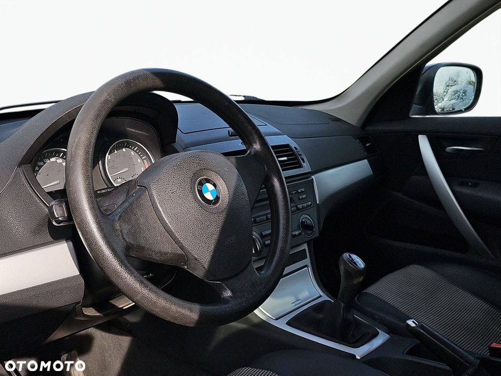 BMW X3 2.0i - 11
