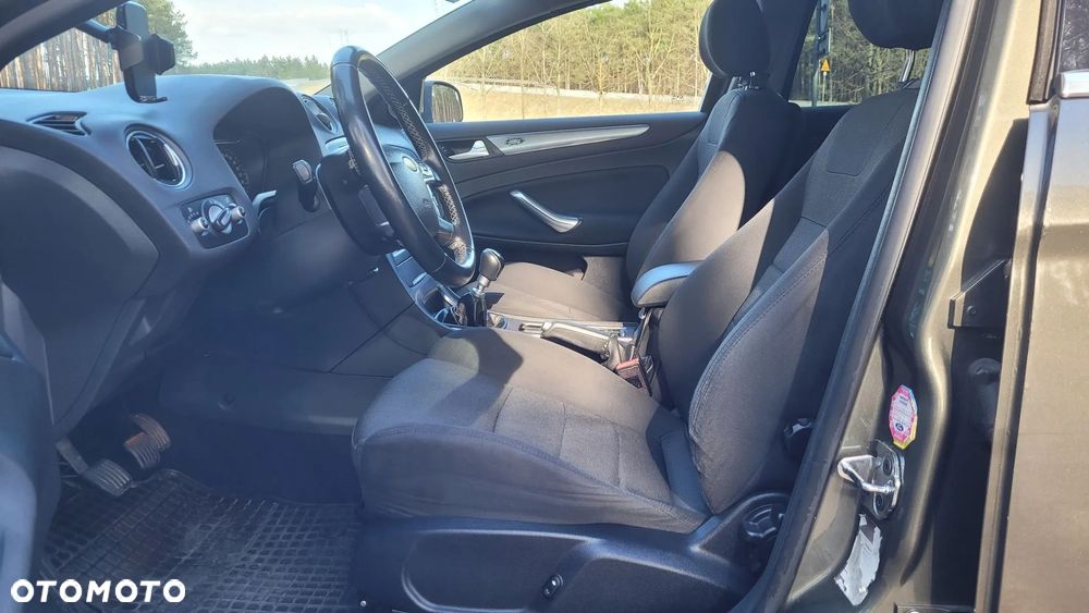 Ford Mondeo 2.0 TDCi Titanium - 3