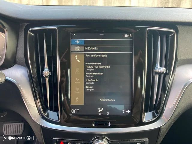 Volvo V60 2.0 D3 Momentum Core Geartronic - 21