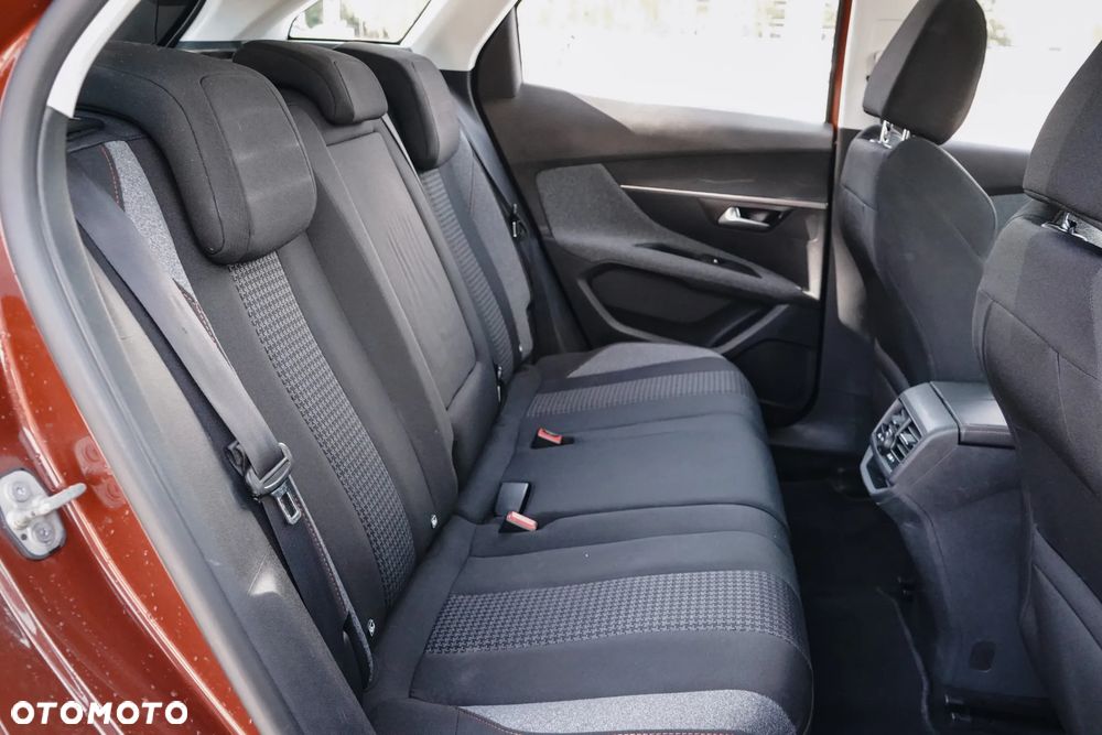 Peugeot 3008 PureTech 130 Stop & Start GPF EAT8 Allure - 25