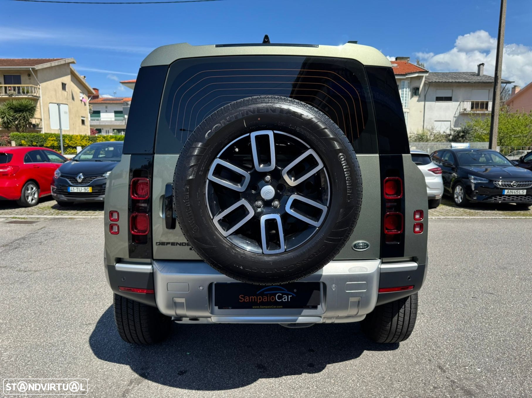 Land Rover Defender 2.0 D 110 AWD S - 4
