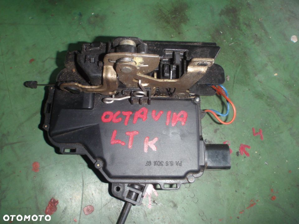 centralny zamek skoda octavia I polo golf IV fabia passat b5 prawy przód  posiadam wszystkie części - 6