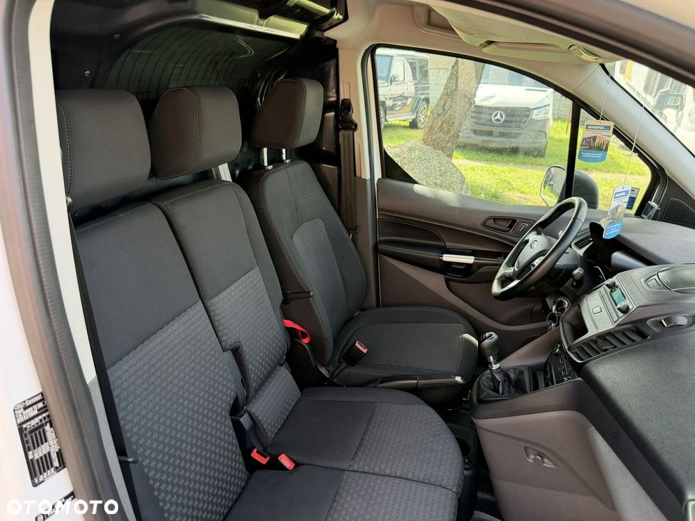 Ford Transit Connect - 26