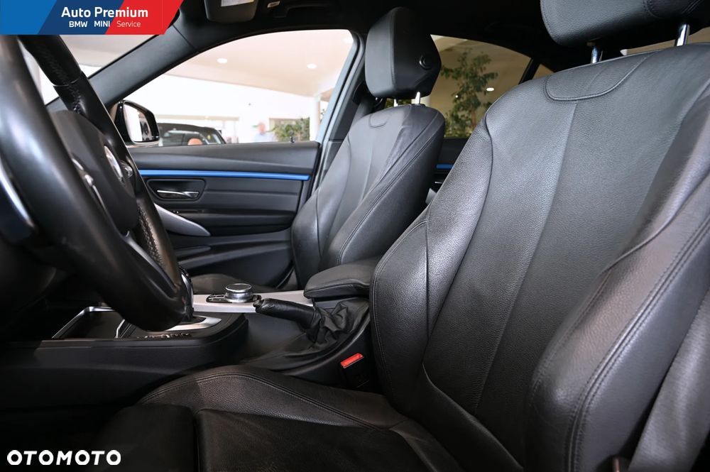 BMW Seria 3 320d xDrive - 11