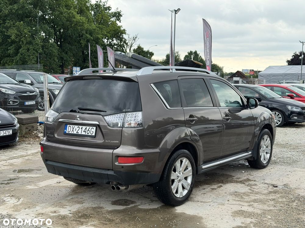 Mitsubishi Outlander - 5