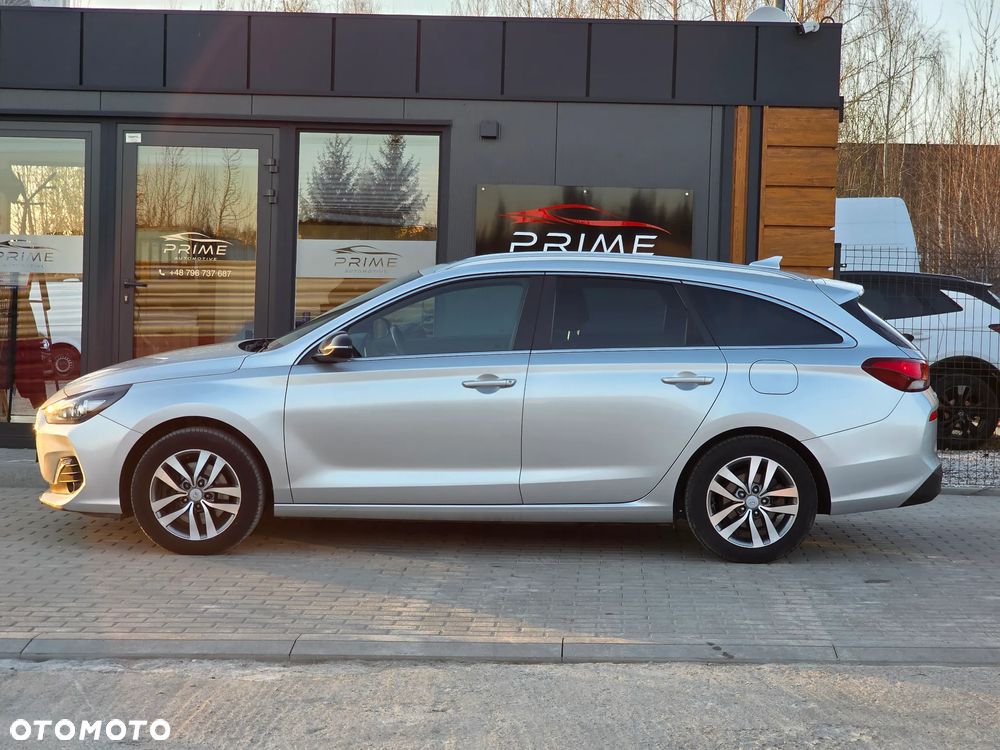 Hyundai i30 1.6 D Comfort - 10