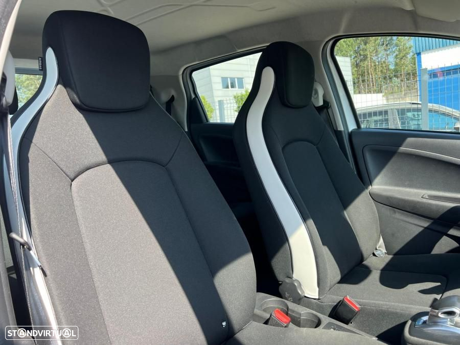 Renault Zoe (c/ Bateria) Bose 40 Carga Rápida - 6