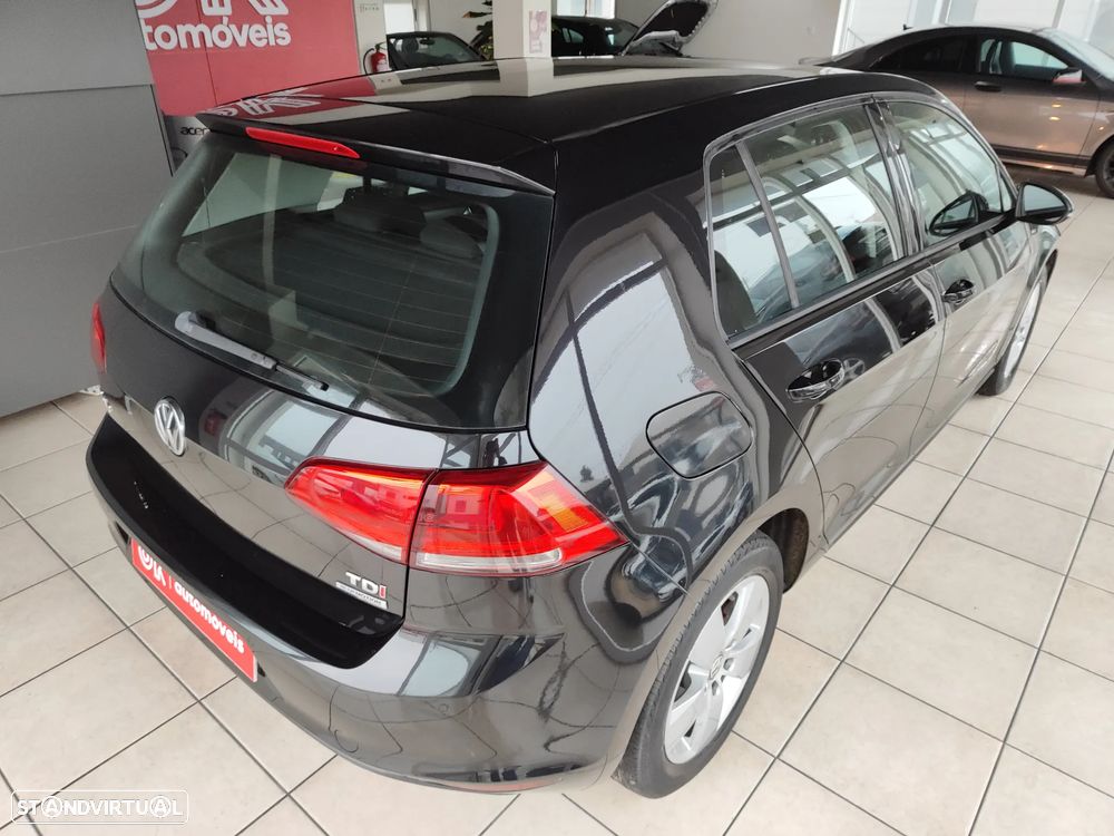 VW Golf 1.6 TDi Trendline BlueMotion - 12