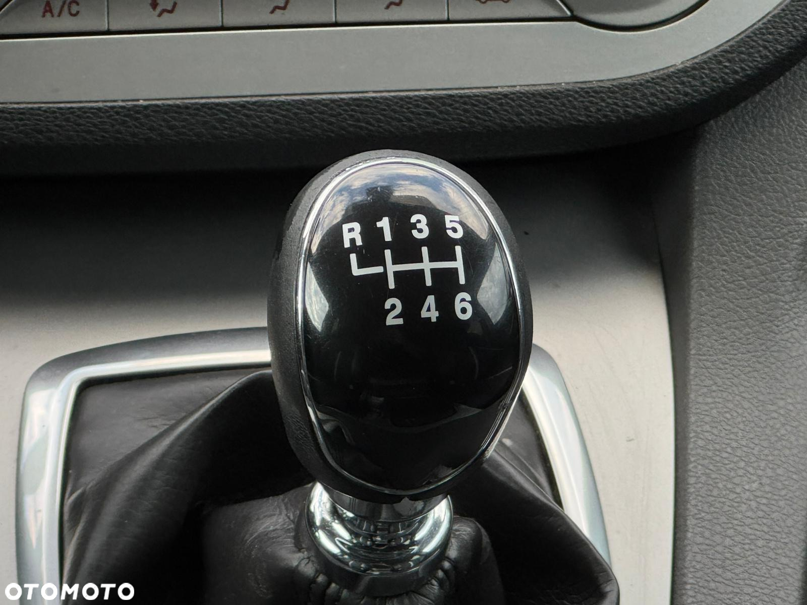 Ford Kuga 2.0 TDCi Titanium - 21
