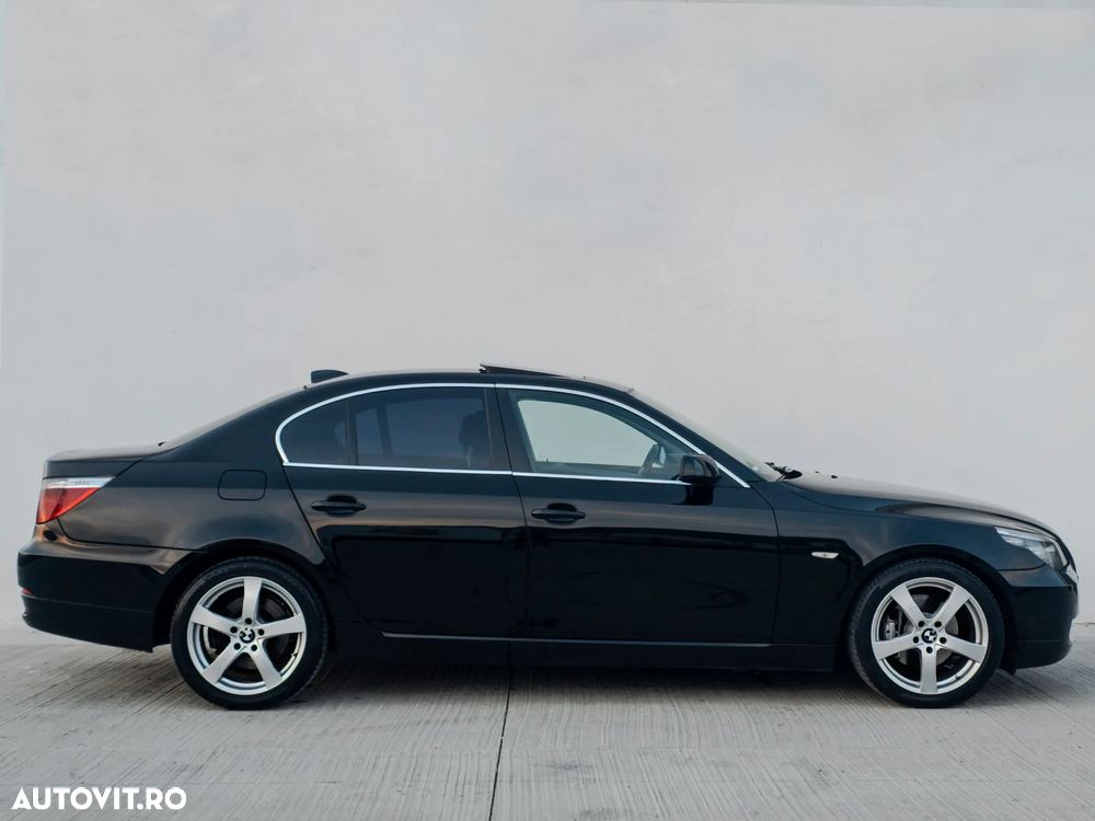 BMW Seria 5 525d Aut. Edition Exclusive - 8