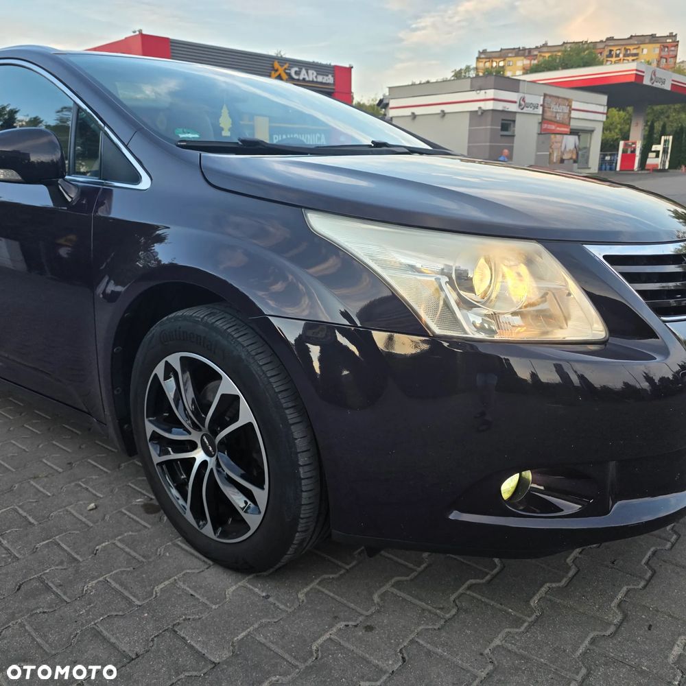Toyota Avensis 1.8 Executive - 12