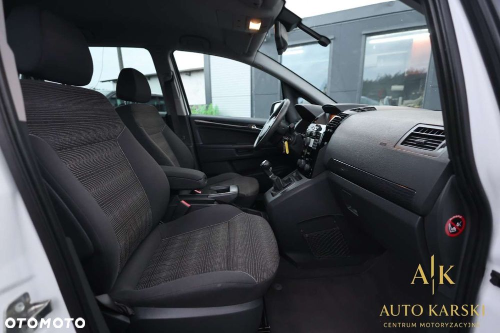 Opel Zafira - 40