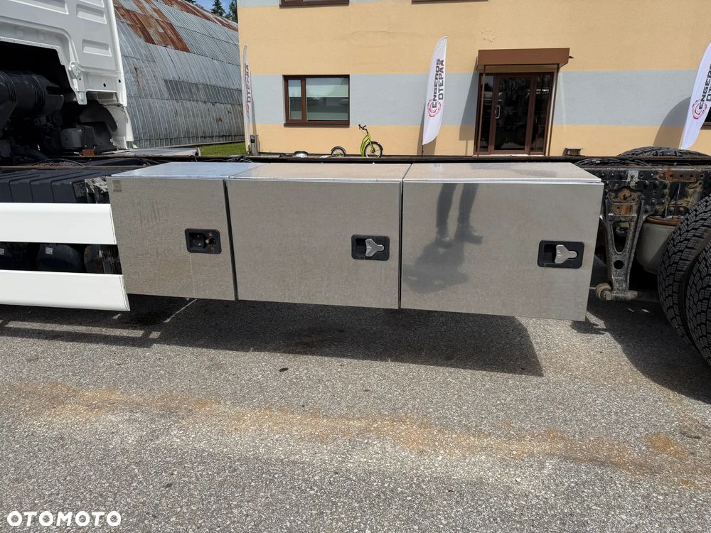 MAN TGX 26.500 6X2 + EURO6 + RETARDER - 9