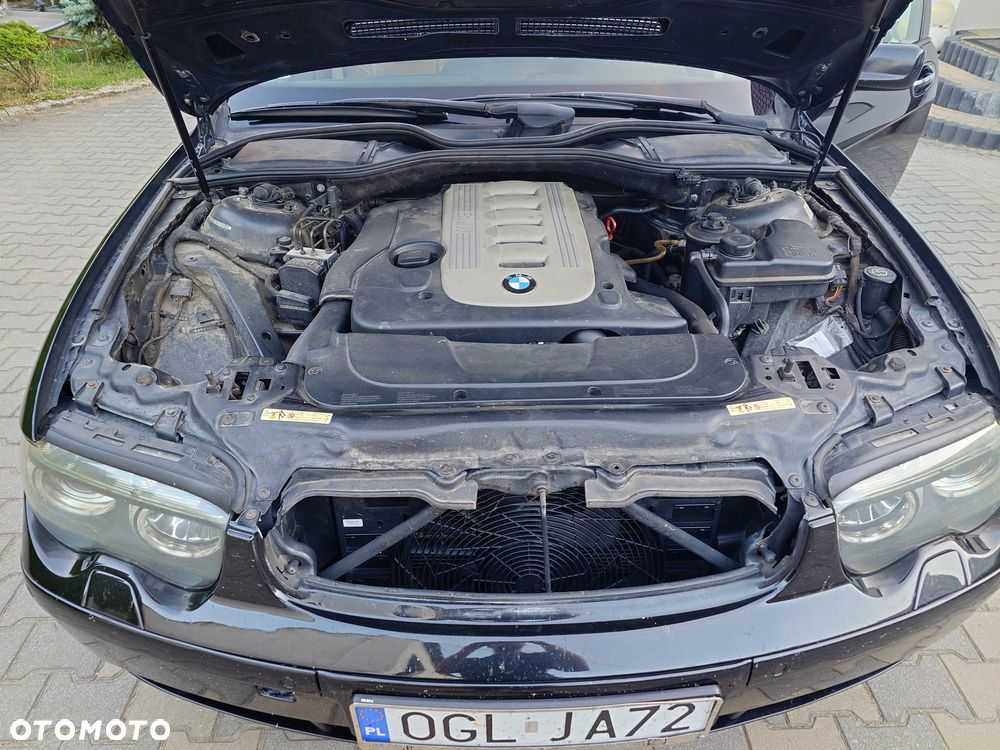 BMW Seria 7 - 8