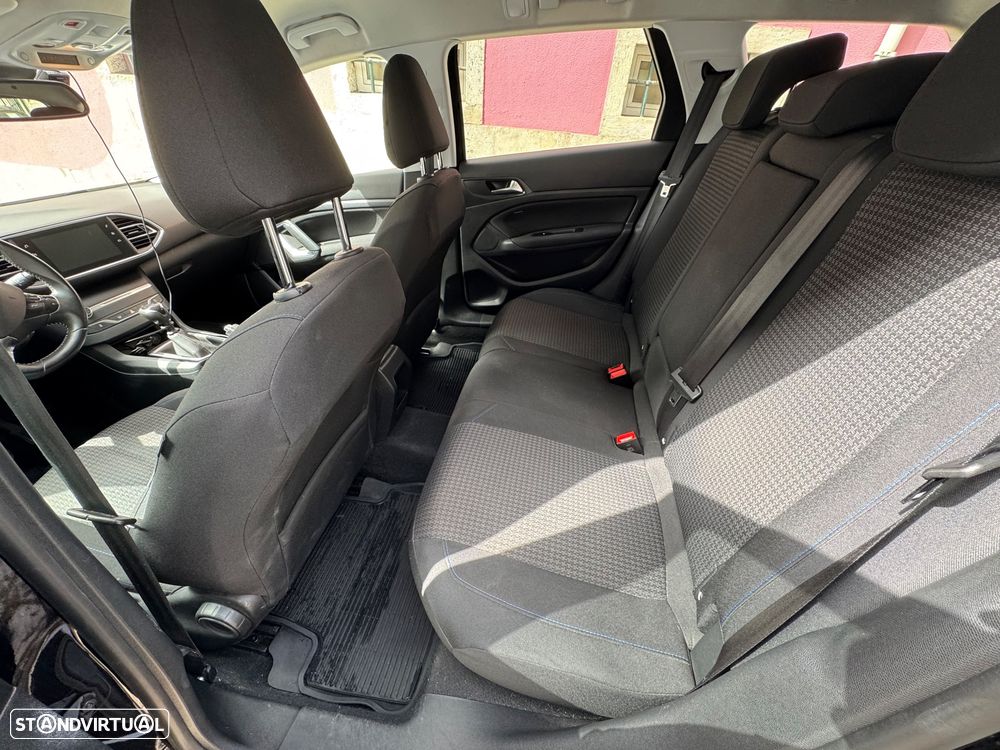 Peugeot 308 SW 1.2 PureTech Style - 8