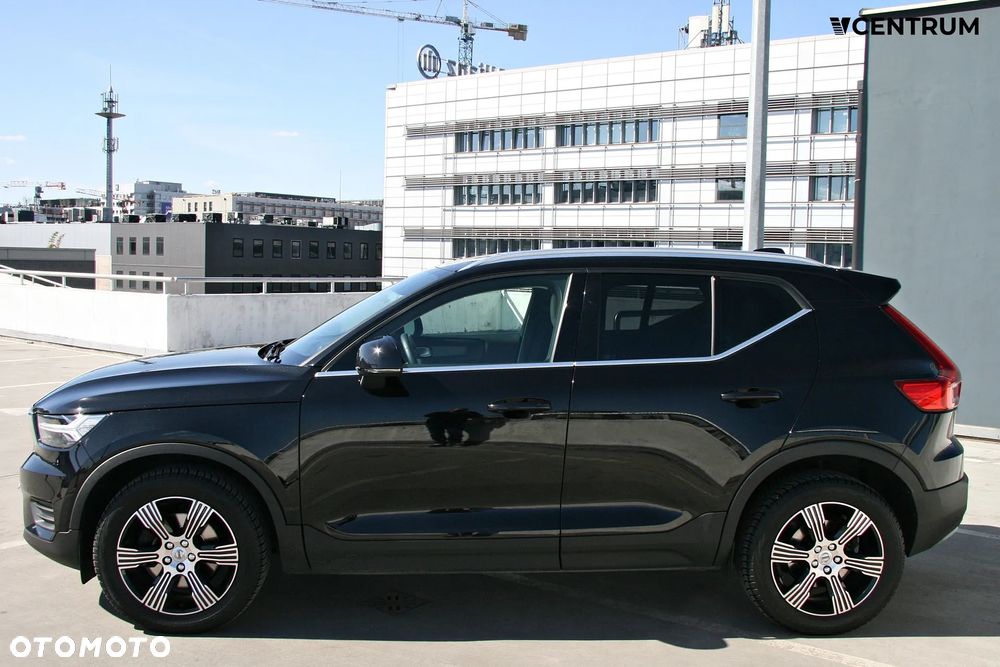 Volvo XC 40 B4 B AWD Inscription - 4