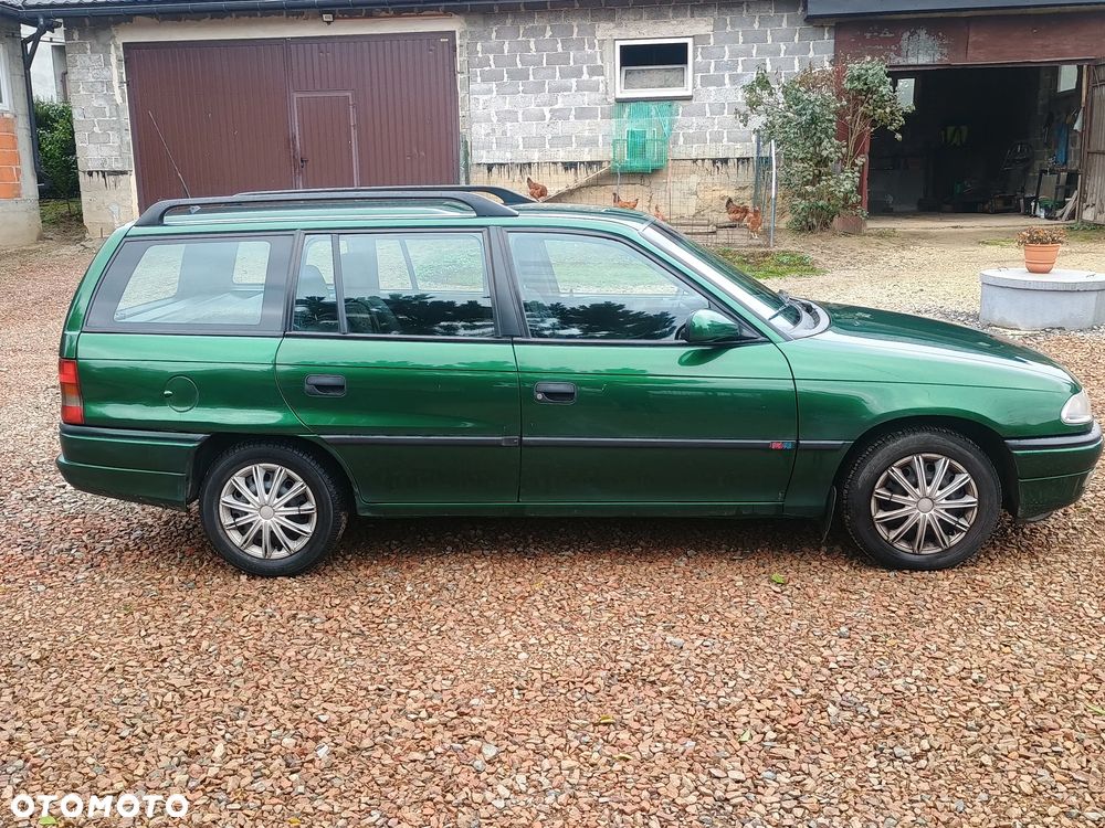 Opel Astra - 2