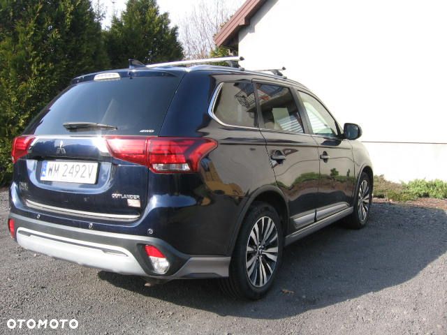 Mitsubishi Outlander 2.0 Intense + SDA 4WD CVT - 11