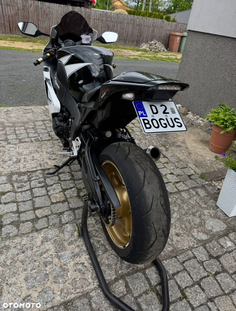 Honda CBR - 7