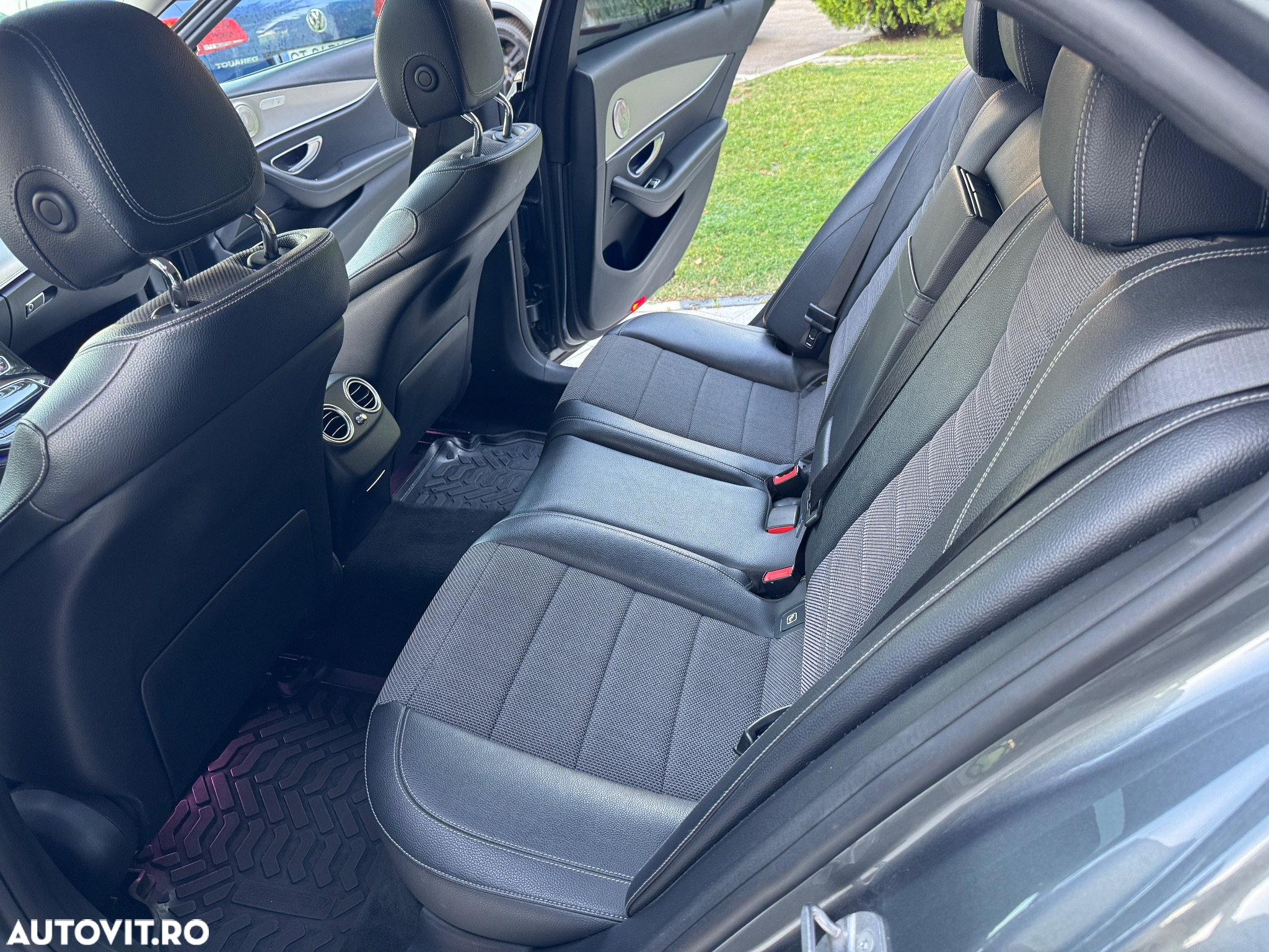 Mercedes-Benz E 200 d T 9G-TRONIC - 22