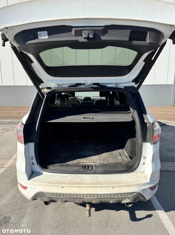 Ford Kuga 2.0 TDCi 4x4 ST-Line - 10